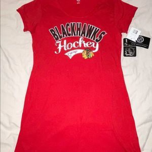 Ladies Chicago Blackhawks T-Shirt - L - NWT